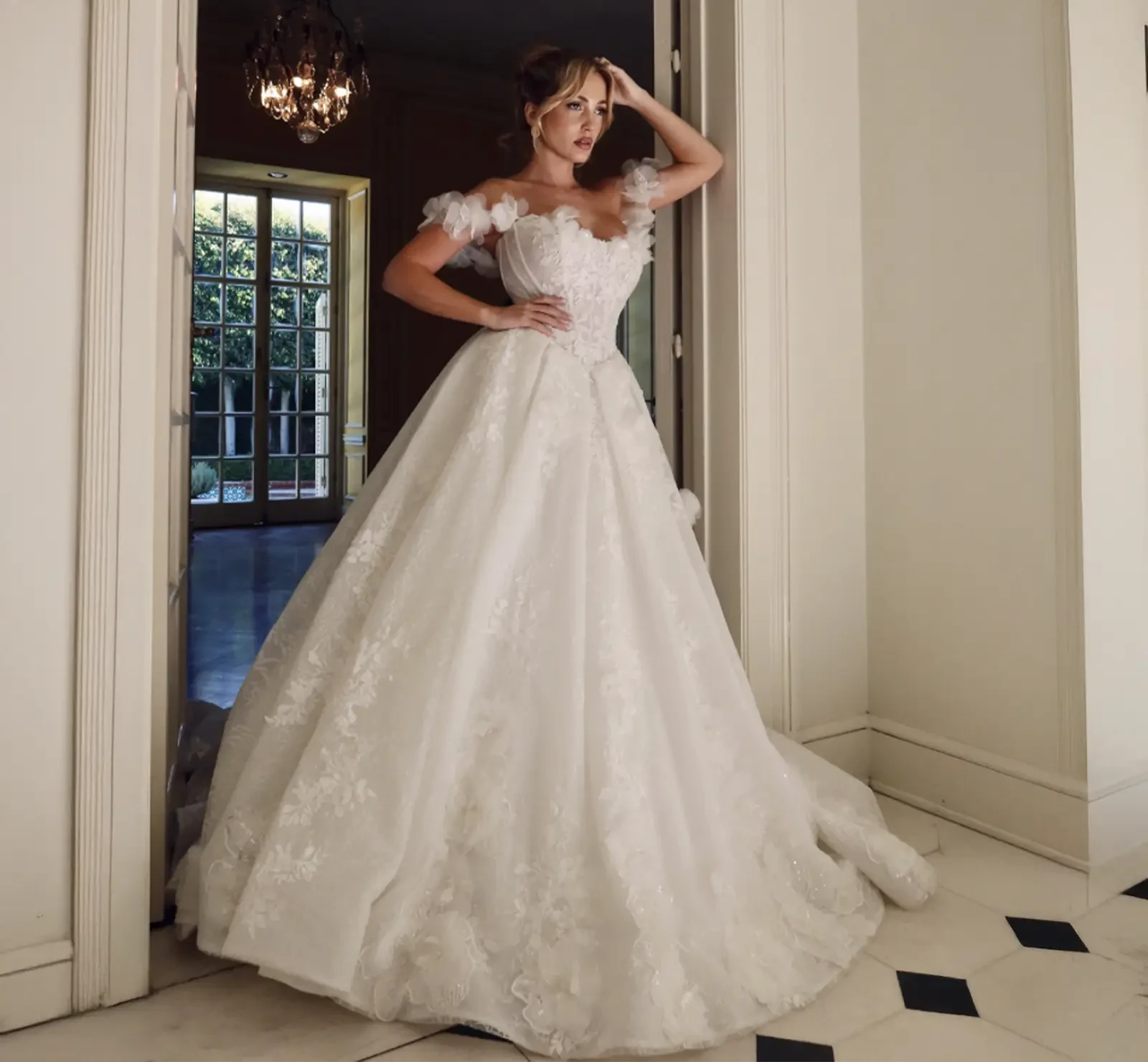 Martina Liana Trunk Show Main Image