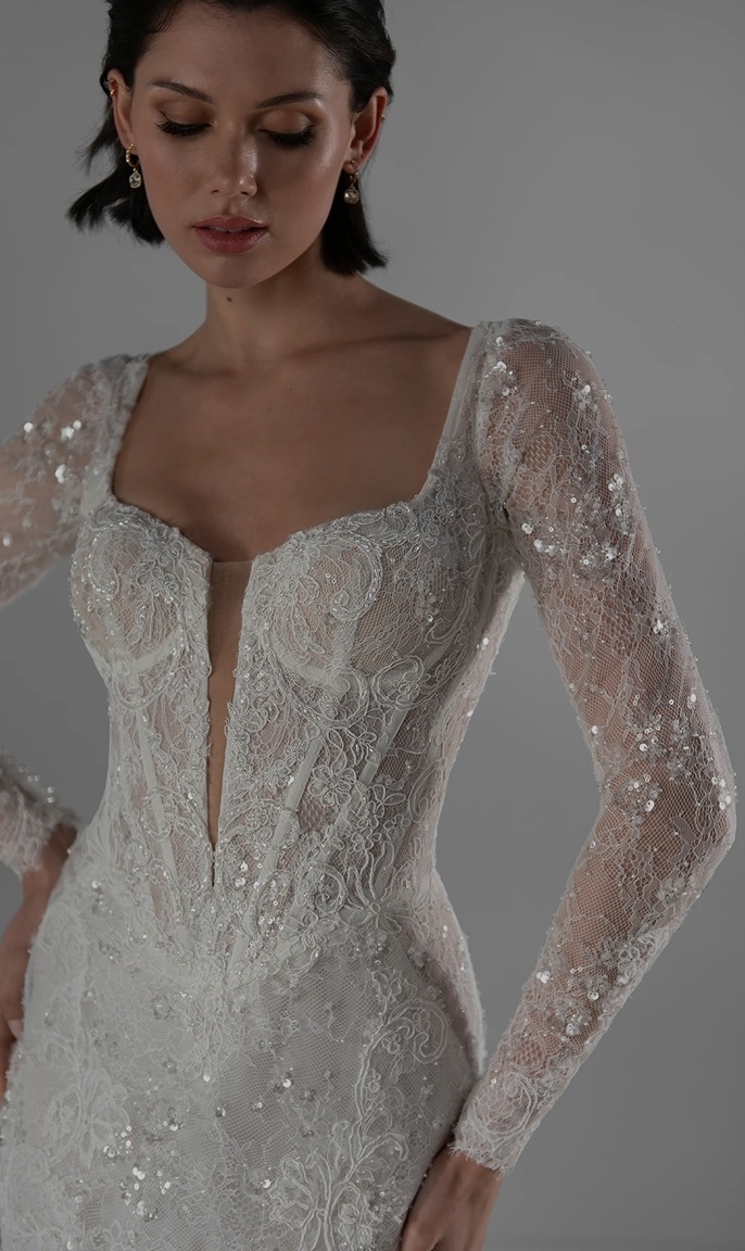 Photo of the model wearing a Martina Liana Luxe gown