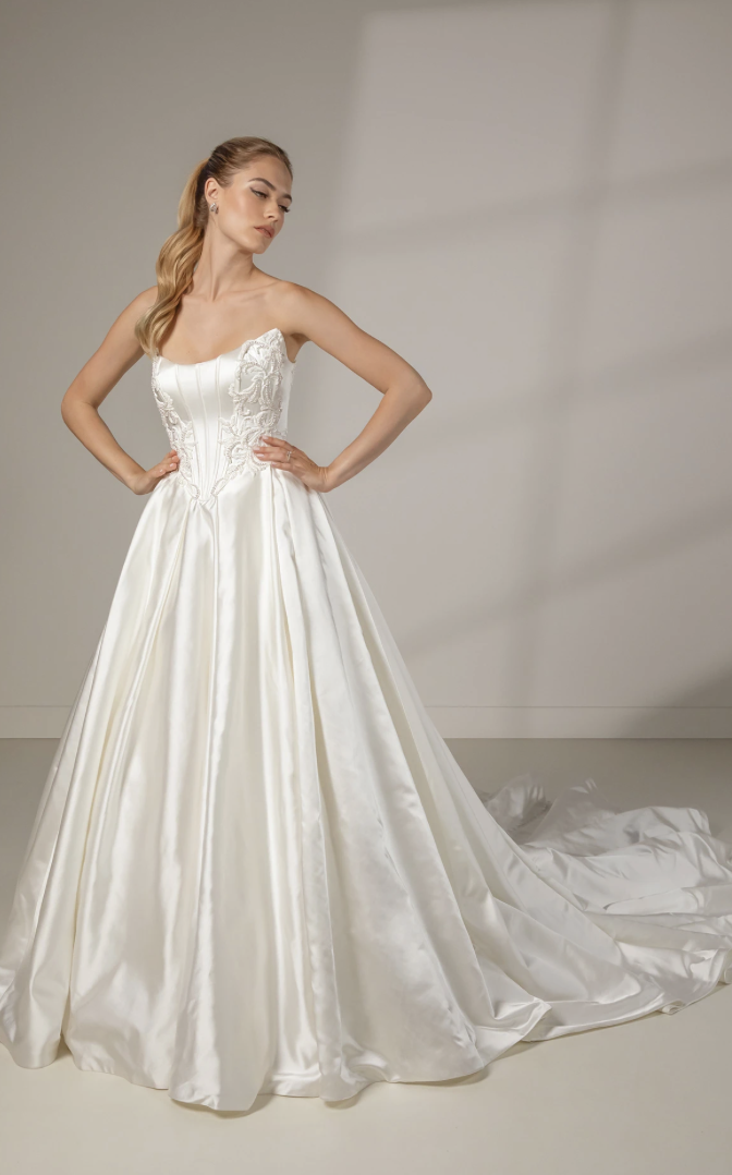 Martina Liana Luxe Style #LE1382 Default Thumbnail Image