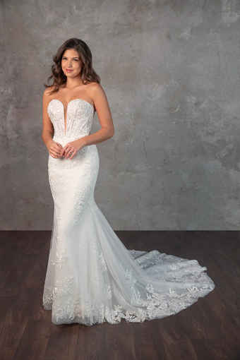 Essense of Australia Style #D4341 #0 default (IVIV-PL) Ivory Lace and Tulle over Ivory Gown w Porcelain Tulle Plunge thumbnail